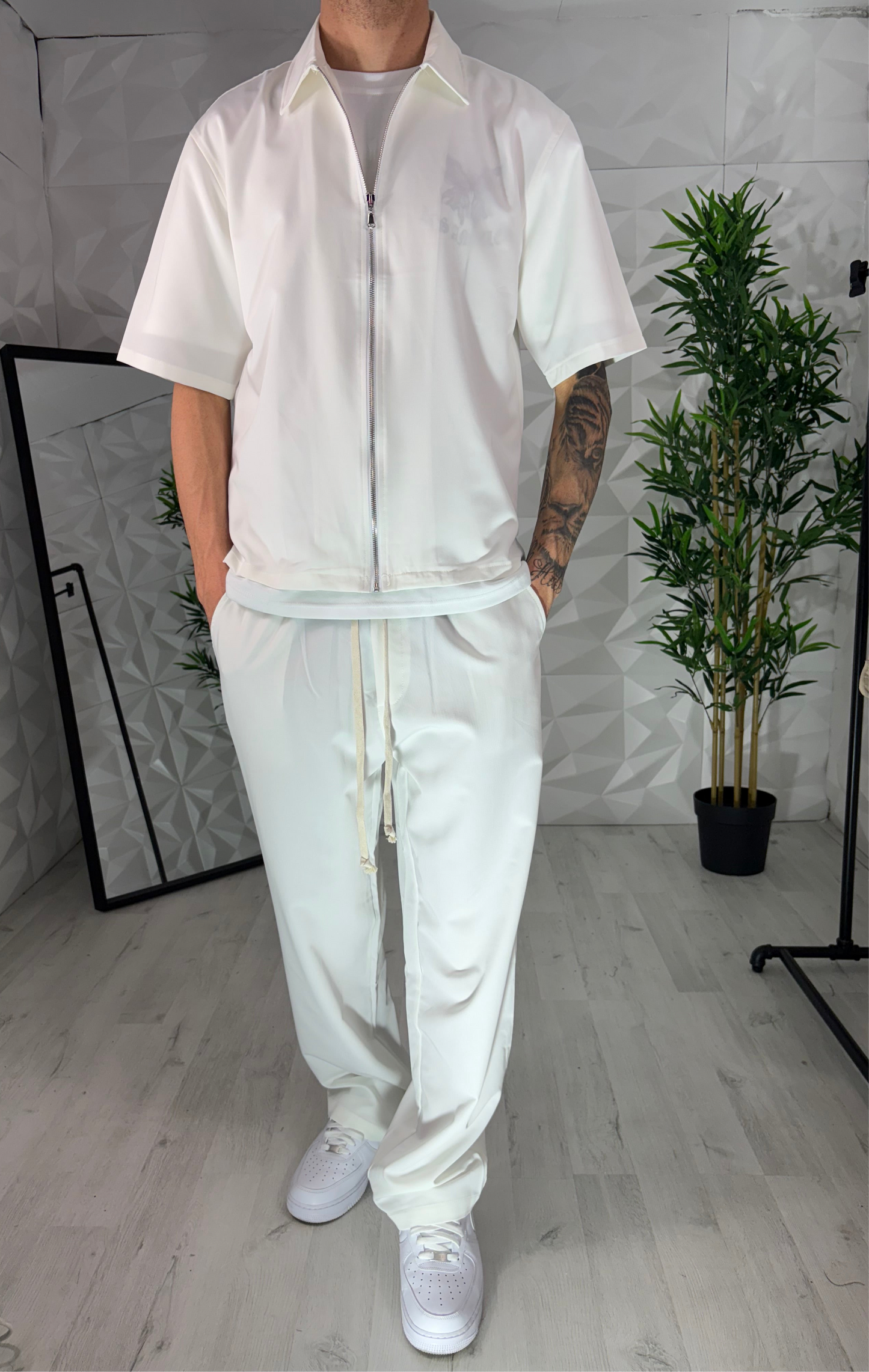 Completo bianco elegante