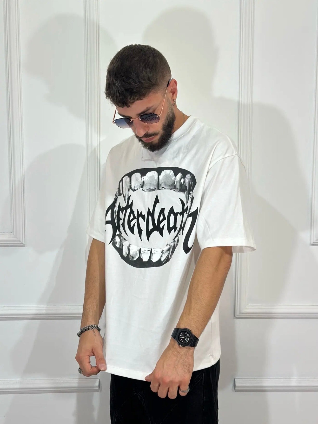 Maglia over street