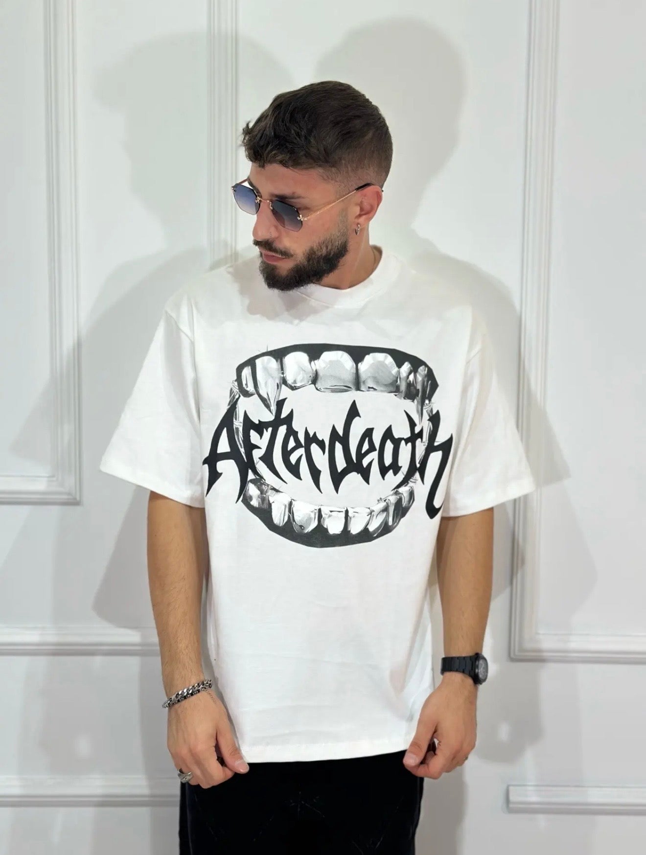 Maglia over street